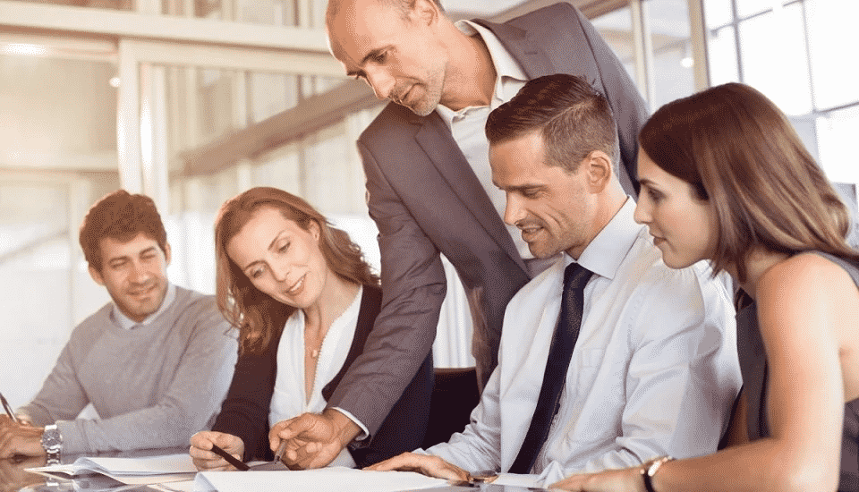 アウトソーシングが企業のAIと自動化の準備にどのように役立つか 1